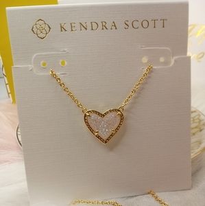 NWT&BOX Kendra Scott Ari Heart Pendant Necklace in Iridescent Drusy & Gold